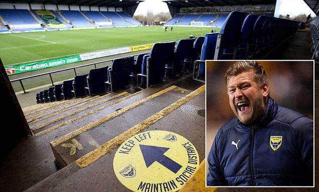 pp电子官方网站-球员违规集会怎么罚？牛津联重拳出击：停赛+开除