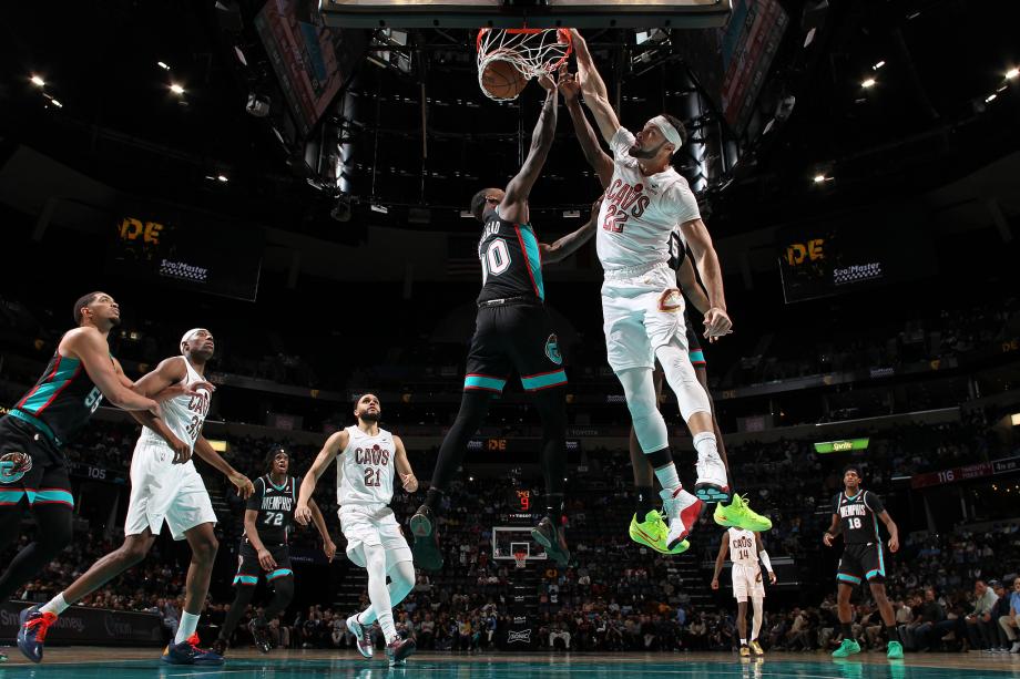 pp电子官方网站-莫布利24+6施罗德22+11 骑士客场逆转灰熊